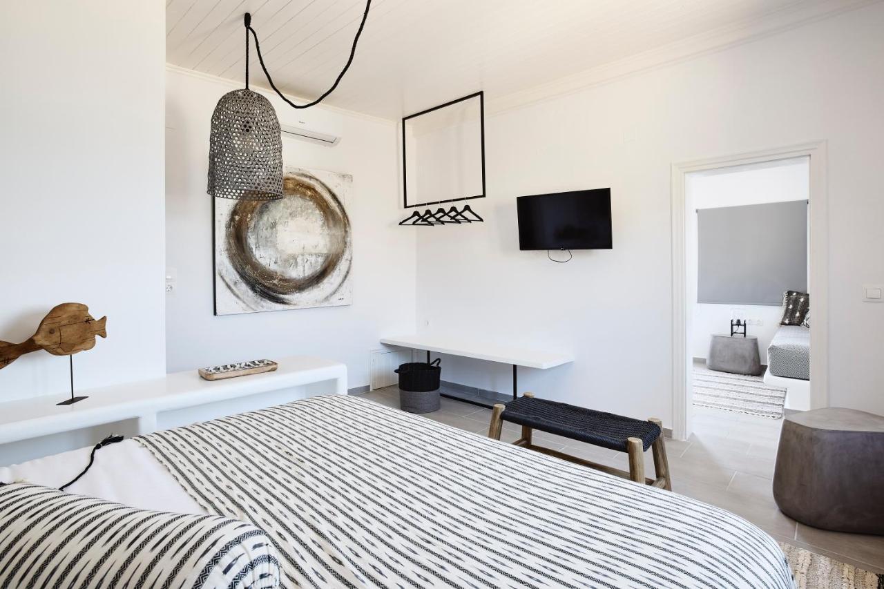 Terra Mare Suites Agia Irini  Exterior photo